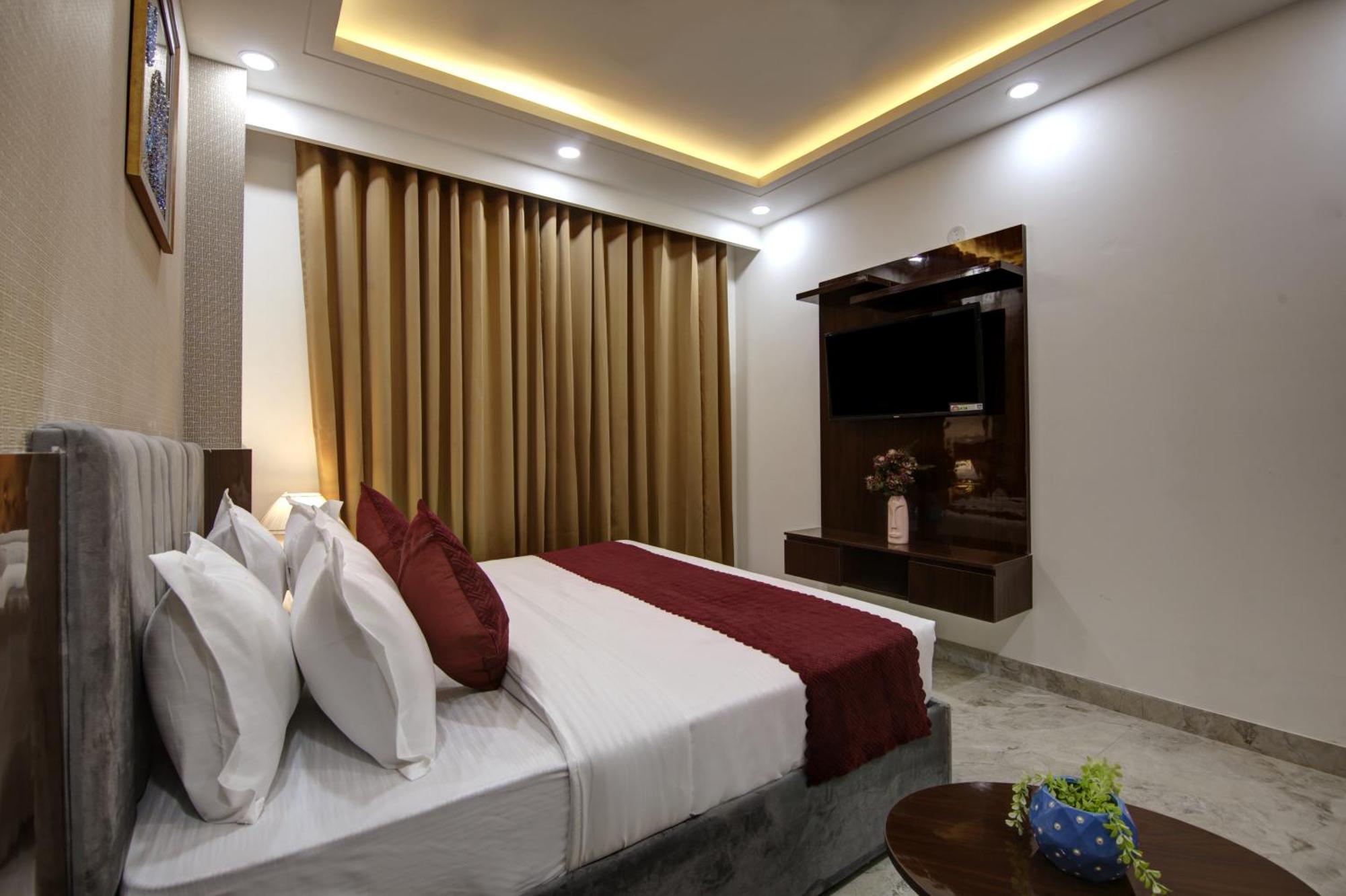 Limewood Stay - Millennium Huda City Center คูร์เคาน์ ภายนอก รูปภาพ