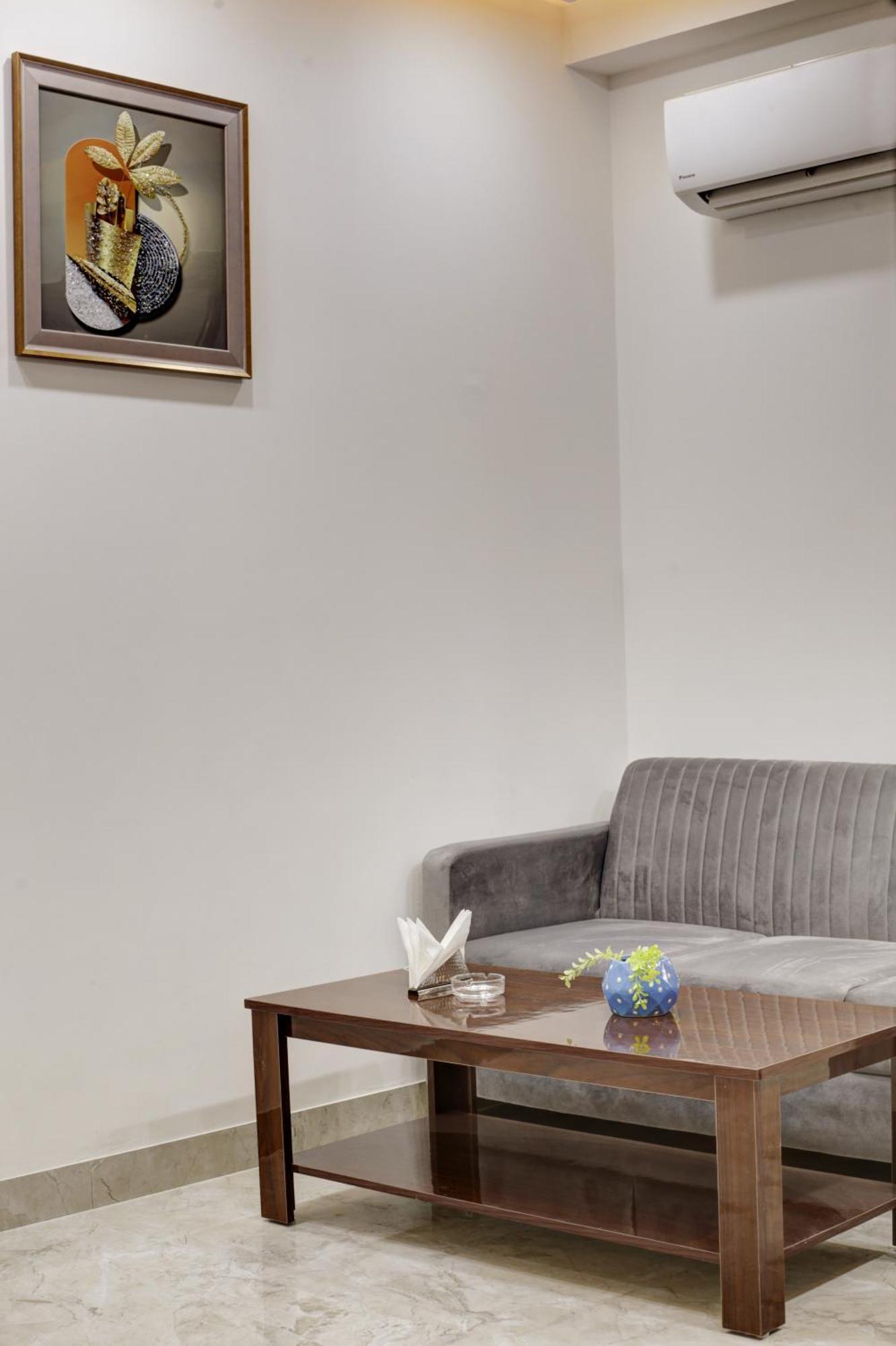Limewood Stay - Millennium Huda City Center คูร์เคาน์ ภายนอก รูปภาพ